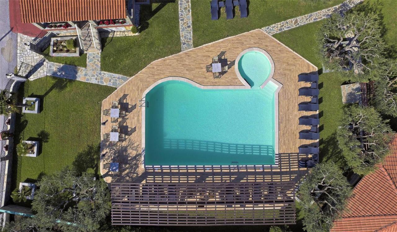 Sunday Resort Gerakini Exterior photo